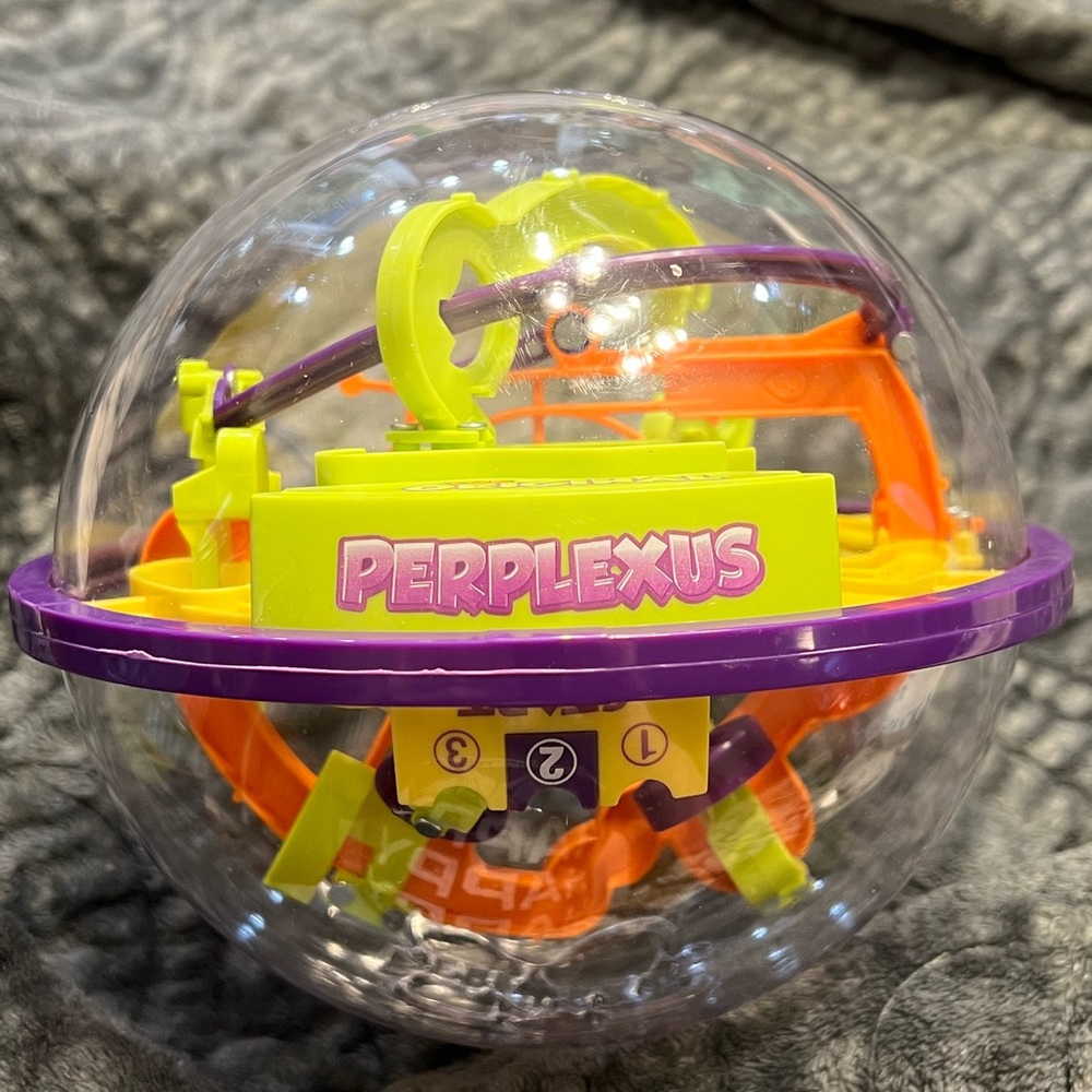 Perplexus puzzle game ball like new